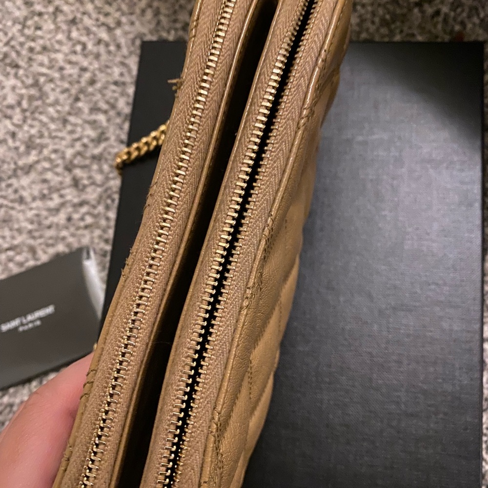 Brand New YSL 100% authentic bag! Matches with everything!